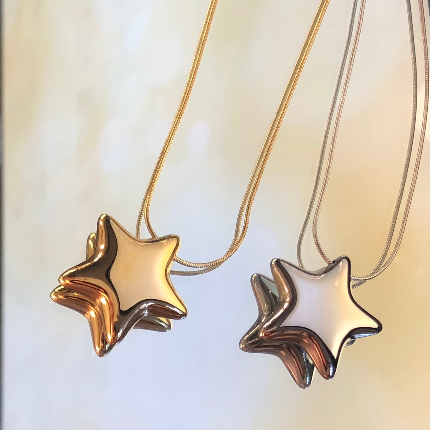 Star necklace - gold tone