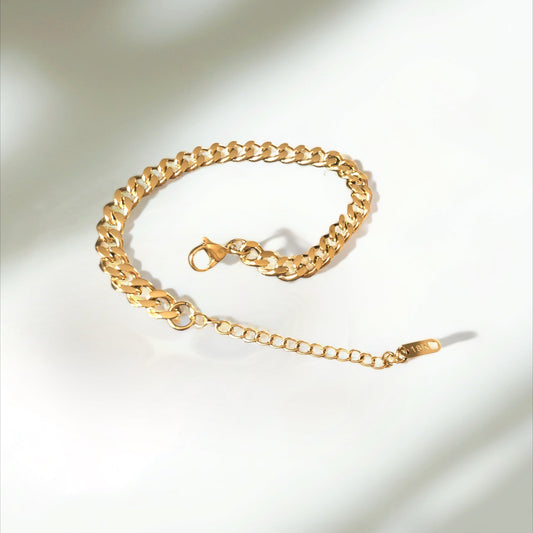 Curb chain bracelet